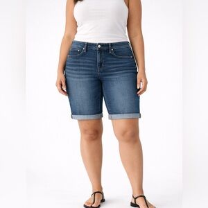 Gap Blue Denim 9” Mid Rise Stretch Bermuda Shorts Women’s Size 12/31